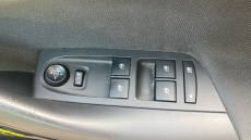 Vauxhall Astra 1.4T 16V 150 SRi Nav 5dr Petrol Hatchback